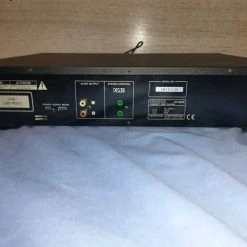 Vendora D/A CONVERTER 18 BIT COMPACT DISC PLAYER DP_2080 KENWOOD