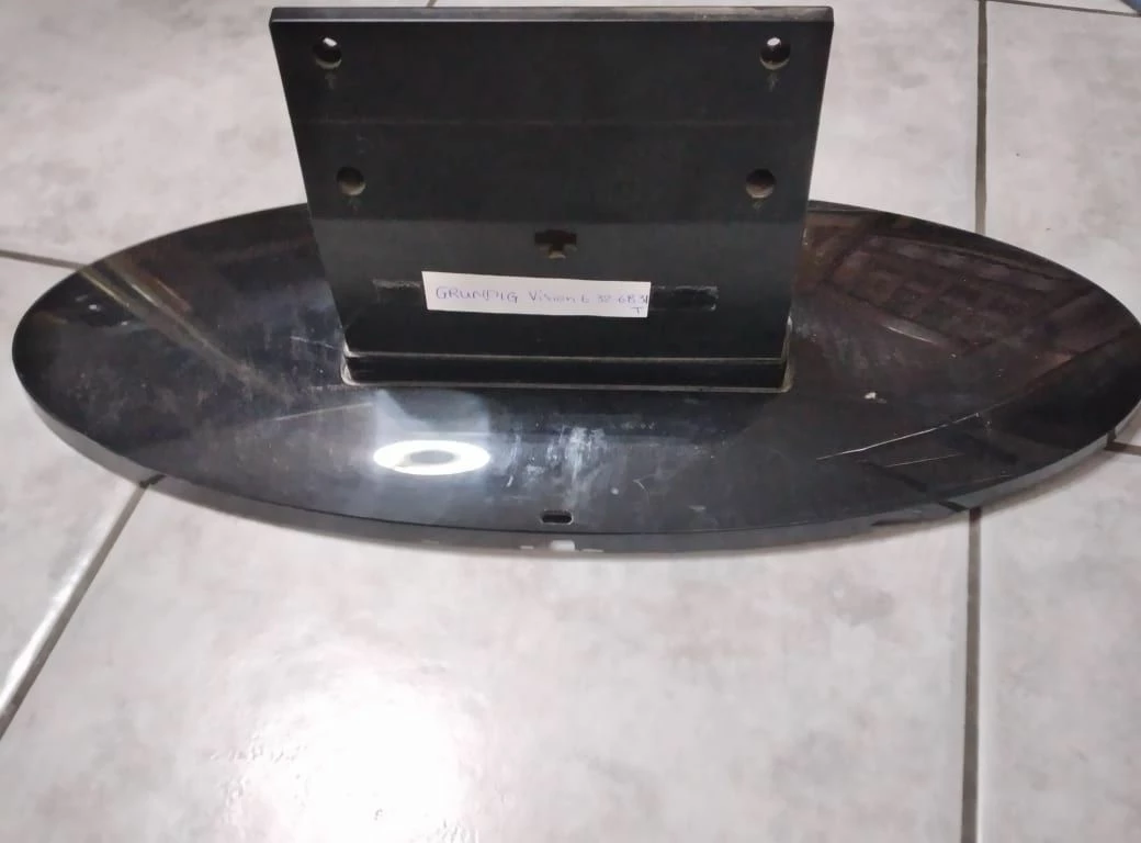 Vendora GRUNDIG 32” - Image 10