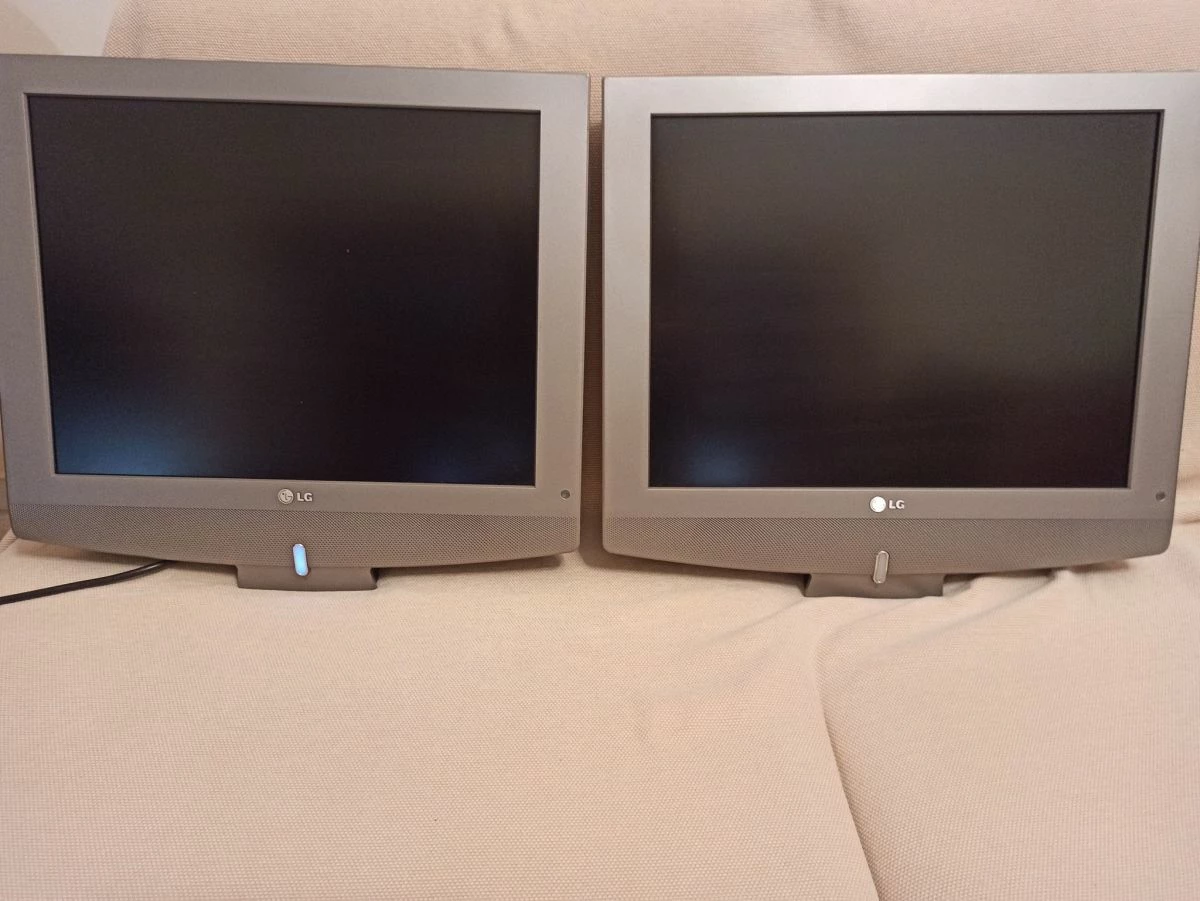 Vendora ΔΥΟ LG ΤΗΛΕΟΡΑΣΕΙΣ ΓΙΑ ΑΝΤΑΛΛΑΚΤΙΚΑ