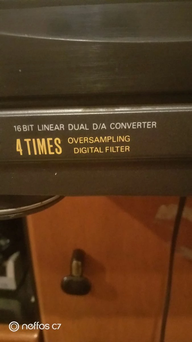 Vendora Philips AK601 Cdplayer , Vintage/1992, σε άριστη κατάσταση, πλήρως λειτουργικό. Δώρο μια κούτα με ελληνικά Cd - Image 4