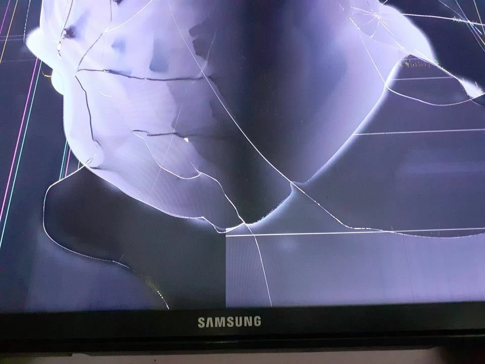 Vendora SAMSUNG 50” 4K Smart TV UE50MU6122K