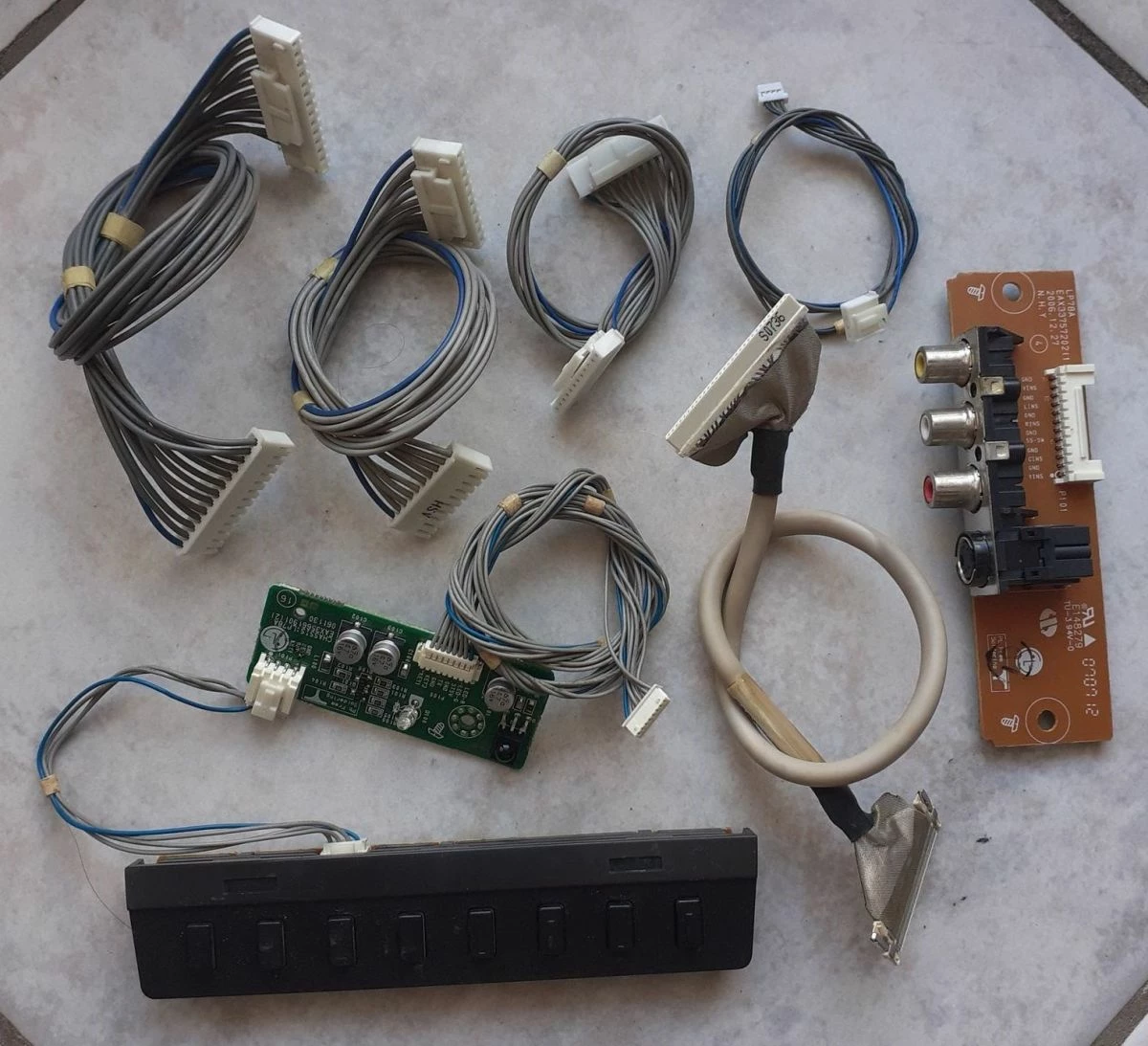 Vendora LG 32” - Image 6