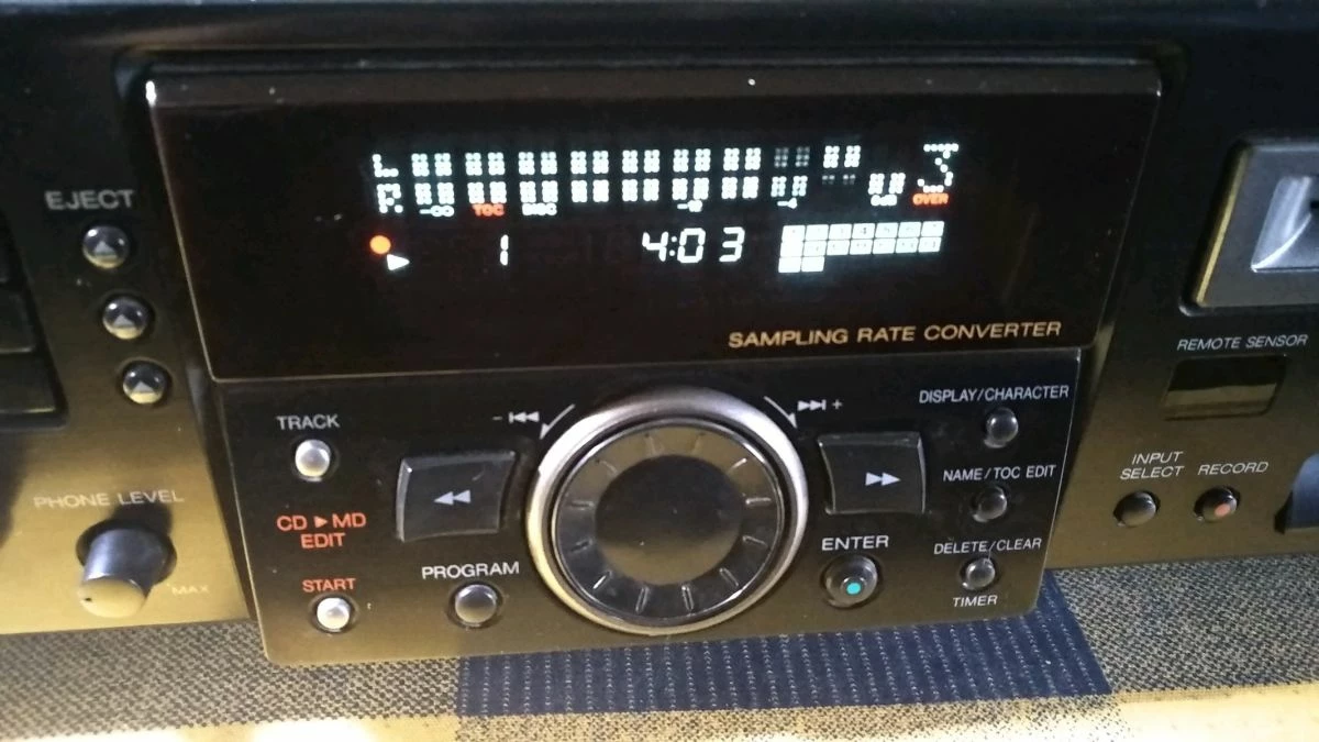 Vendora Sharp MD-R3 Minidisc+3cd - Image 9