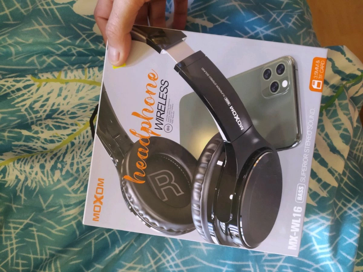 Vendora Headphones Moxom