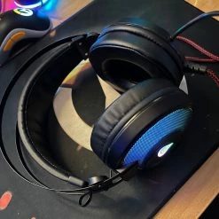 Vendora Genesis Neon 600 Over Ear Gaming Headset