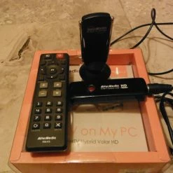 Vendora TV TUNER AVERMEDIA HYBRID VOLAR HD