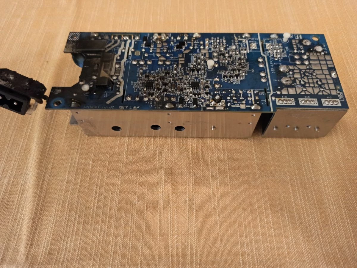 Vendora SONY BRAVIA 19' ΓΙΑ ΑΝΤΑΛΛΑΚΤΙΚΑ - Image 10