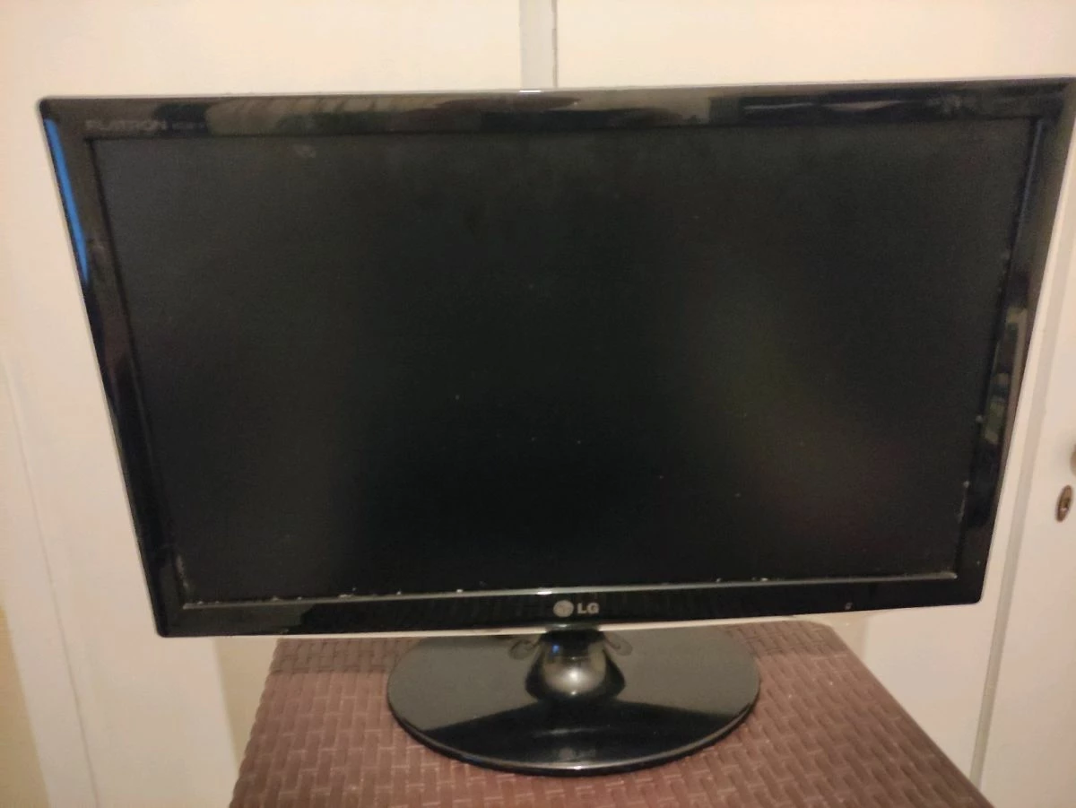 Vendora οθόνη LG για ανταλακτικα.