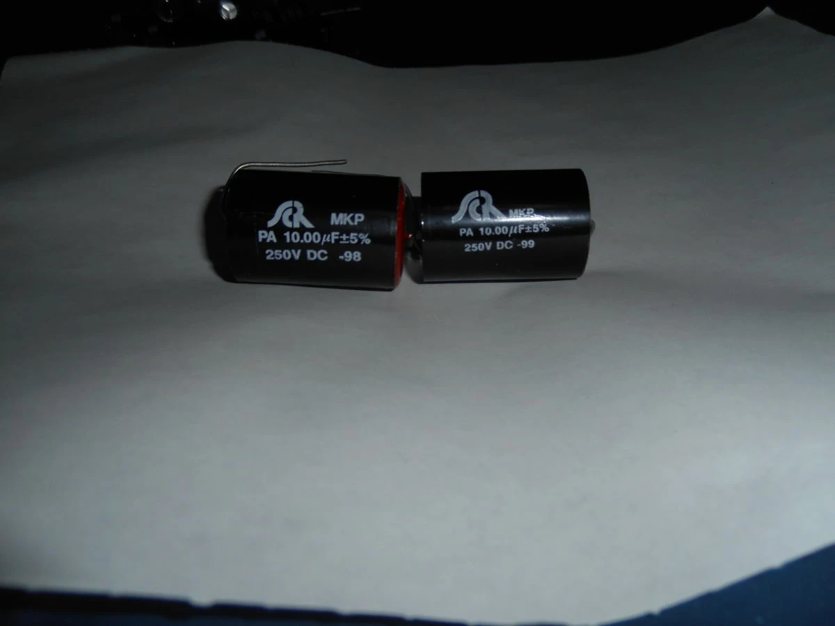 Vendora Πυκνωτες SCR - NIPPON CHEMICON