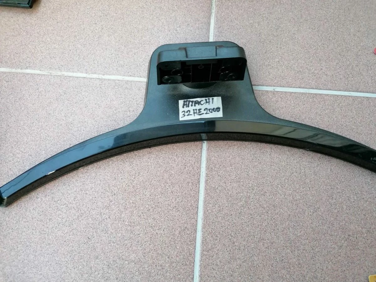 Vendora HITACHI 32” Smart-TV - Image 6