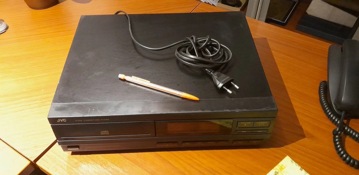 Vendora JVC CD PLAYER - Image 4