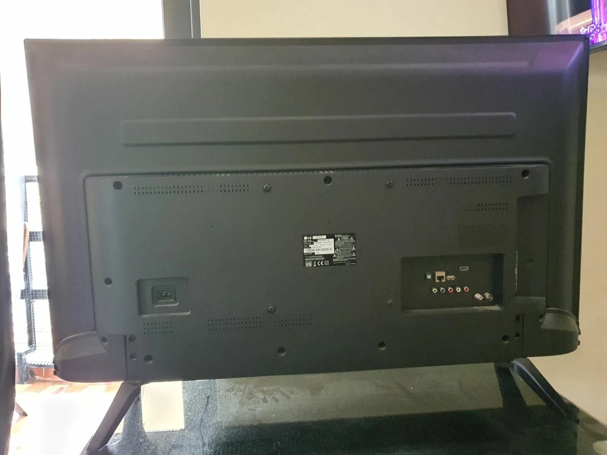 Vendora LG τηλεόραση για ανταλλακτικά - Image 4