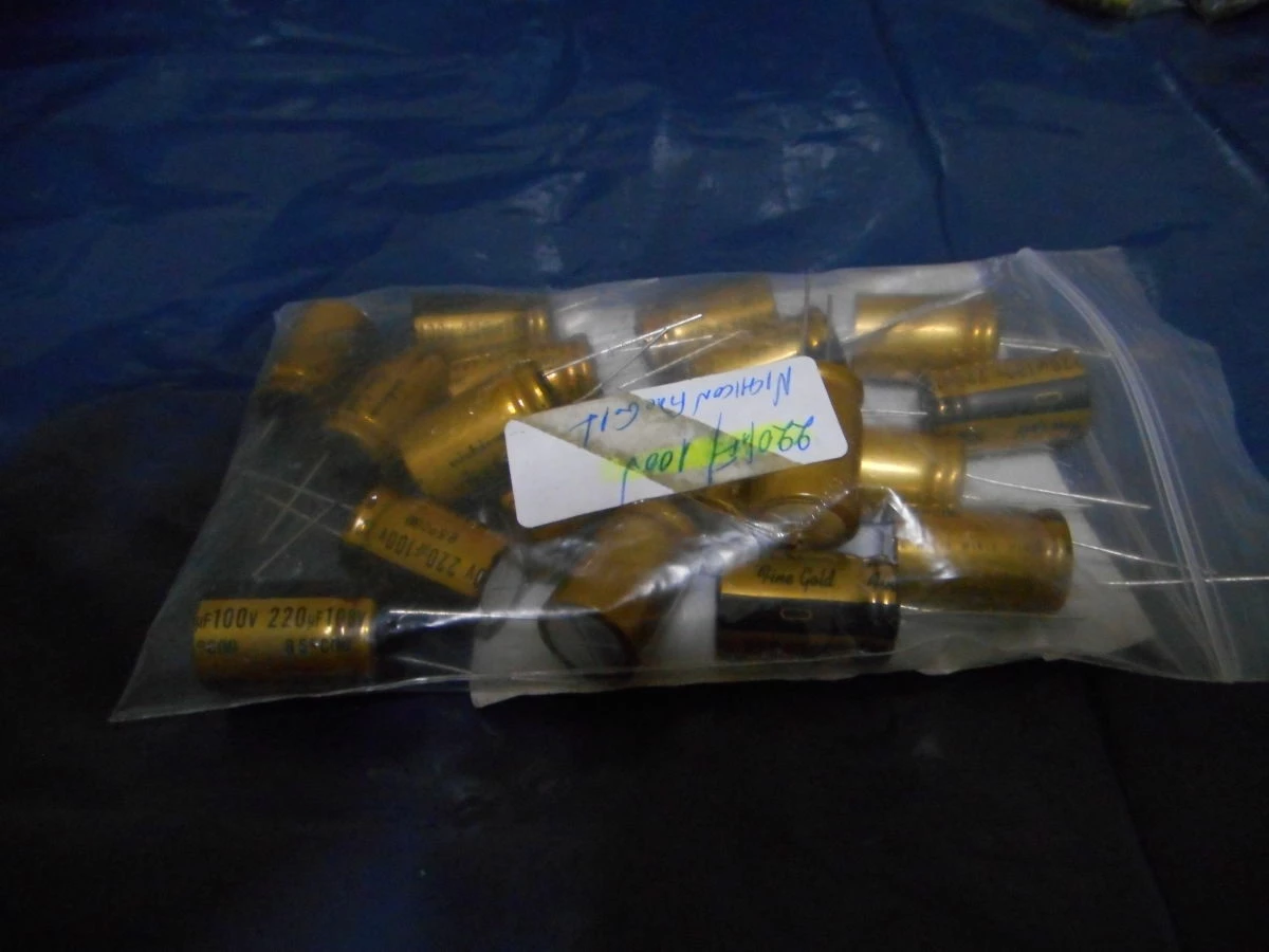 Vendora Πυκνωτες NICHICON FINEGOLD 470uF - 25V