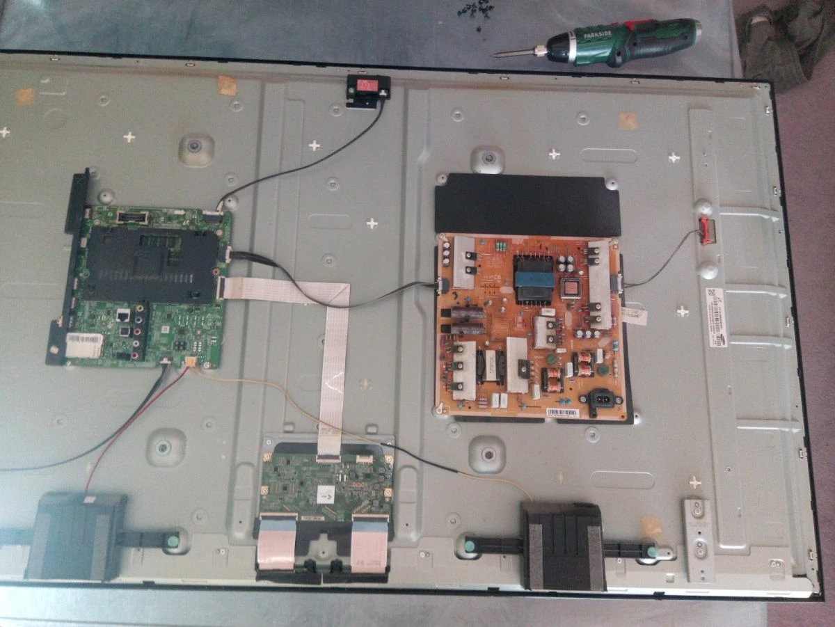 Vendora ΜΗΤΡΙΚΗ 4K SAMSUNG 55" INCHES UHD - Image 2