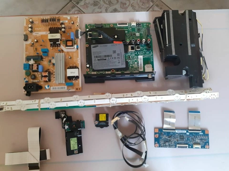 Vendora SAMSUNG 43’’ Smart TV - Image 3