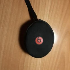 Vendora Dr. Dre Wireless Beats. Black Color. Monster. Model Number MH BTS ON SO BT WW.