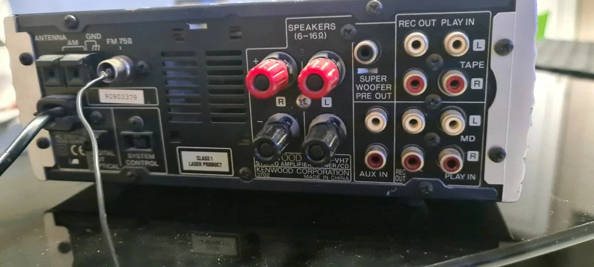 Vendora Kenwood RD-VH7 Stereo Amplifier Tuner CD Player - Image 3