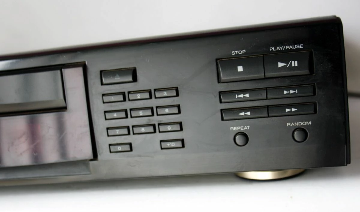 Vendora VINTAGE KENWOOD CD COMPACT DISC PLAYER DPF-1010 MADE IN MALAYSIA - Image 4