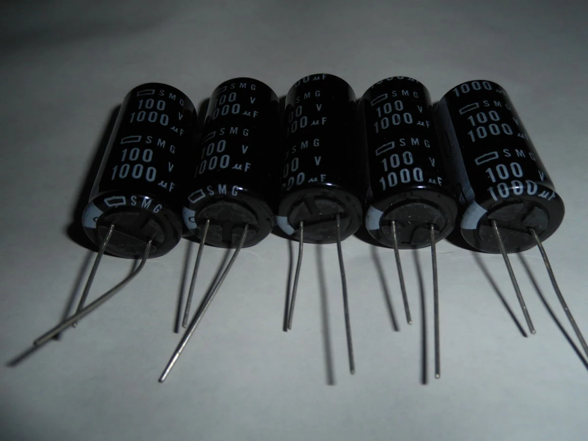 Vendora Πυκνωτες SCR - NIPPON CHEMICON - Image 5