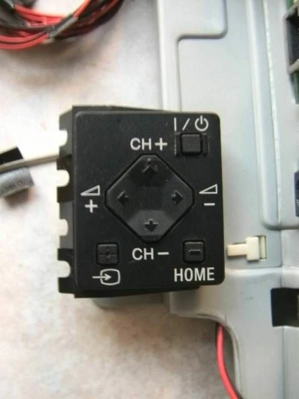 Vendora SONY KDL-42W650A SMART TV - Image 6