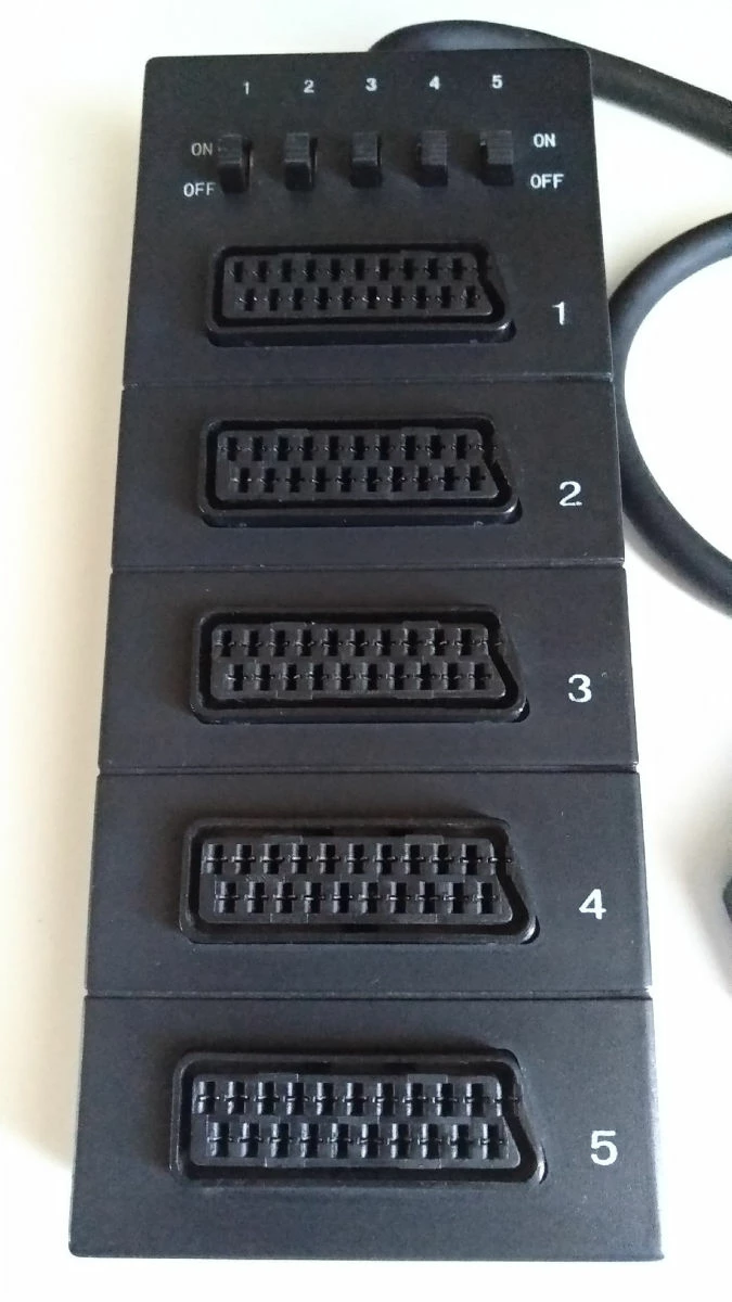 Vendora Scart διακλαδωτης 5 σε 1