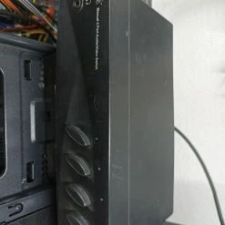 Vendora Switch Box τεσσάρων θηρών