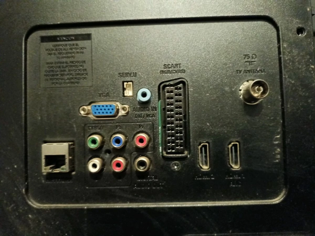 Vendora και τα 3 μαζι 25 ευρω . 2 χαλασμενες τηλεορασεις κι ενα Dvd γι ανταλλακτικα η φτιαξιμο .πακετο - Image 8