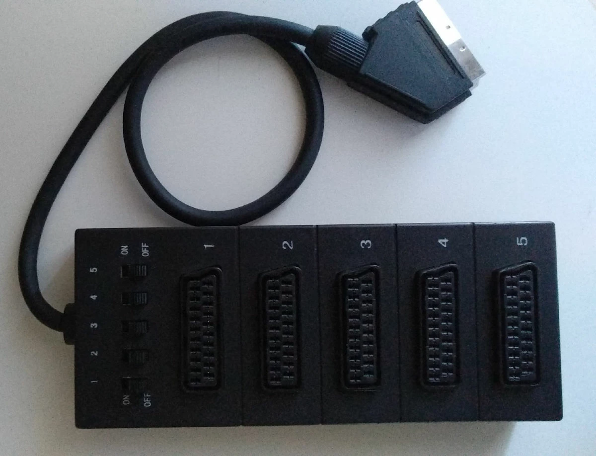 Vendora Scart διακλαδωτης 5 σε 1 - Image 3