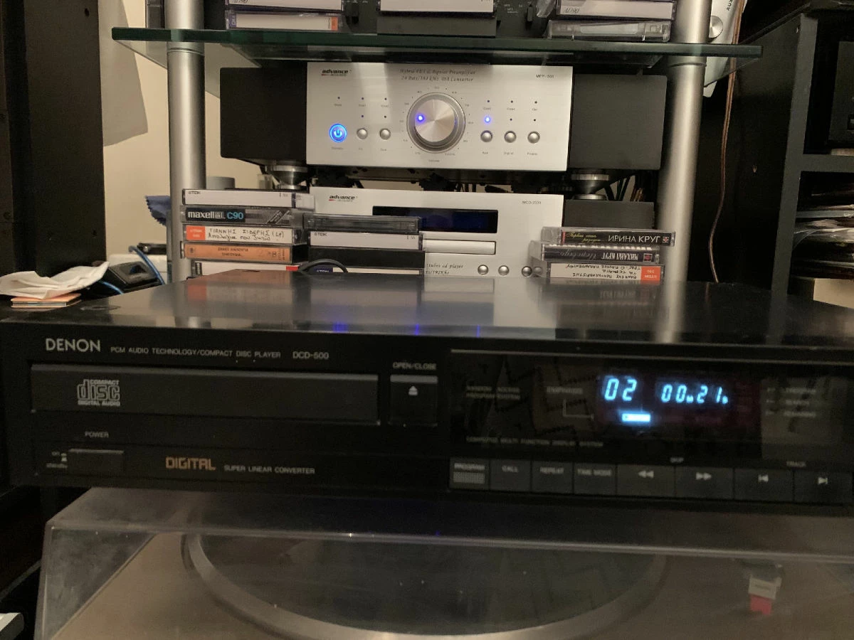 Vendora Πωλείται το CD Player Denon DCD-500