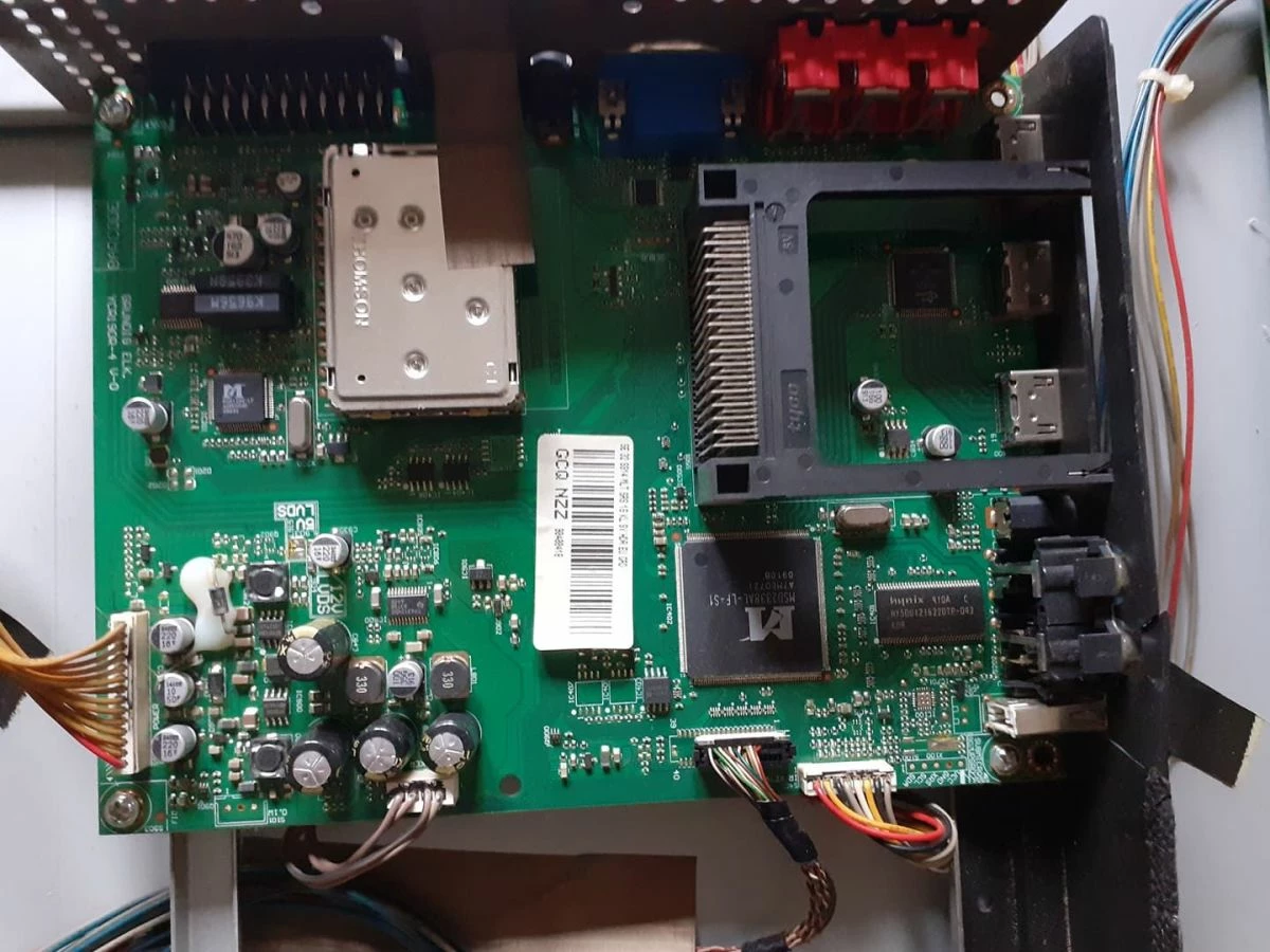 Vendora GRUNDIG 32” - Image 4