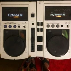 Vendora CD 100 δουλεύουν Και τα 2