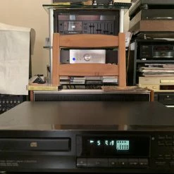 Vendora Πωλείται το CD Player Sony Cdp-361